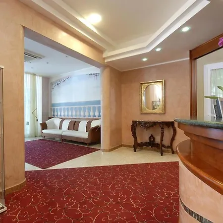 Hotel Souvenir 3*